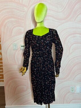 Kiss dress plus-size